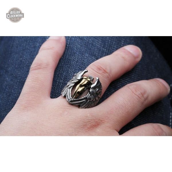 Bague homme inspirée du design steampunk