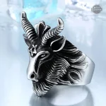 Accessoire steampunk pour homme, bague crâne originale