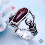 Bague élégante avec motif de cercueil pour homme
