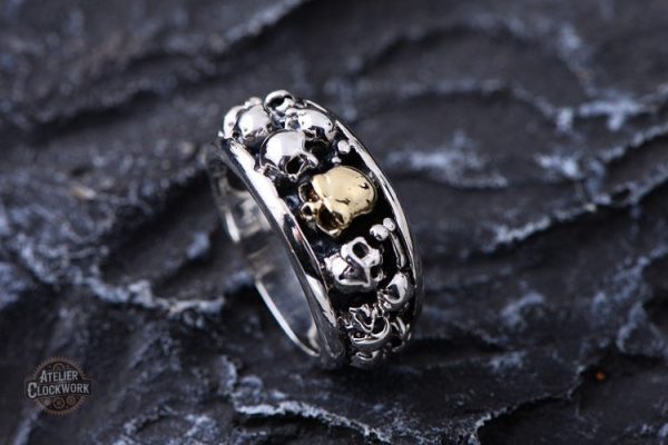 Bague gothique pour audacieux amateurs de style