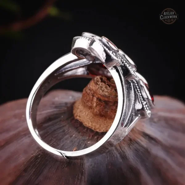 Accessoire steampunk avec grenats et argent