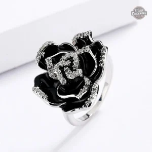Bague steampunk femme, élégance rose noir