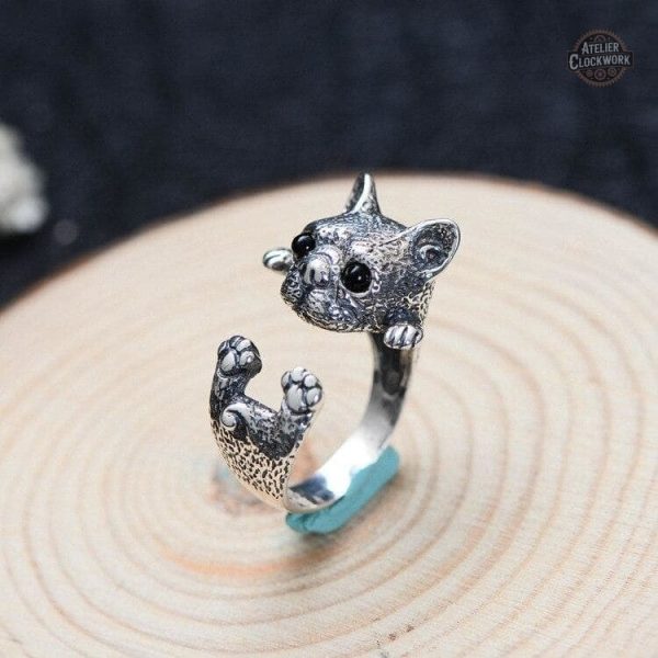 Bague dandy avec motif bouledogue