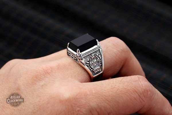 Bague Homme en Argent au Style Classique
