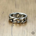 Bague élégante pour homme, fusion de gothique et steampunk