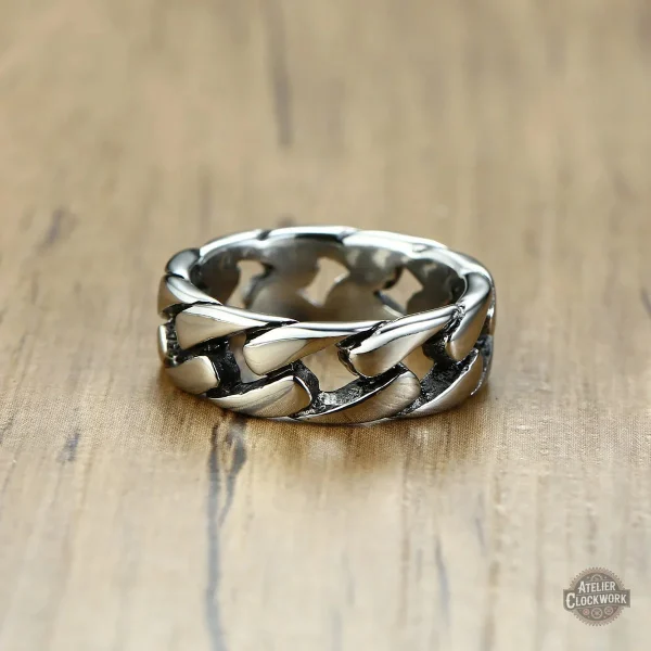 Bague élégante pour homme, fusion de gothique et steampunk