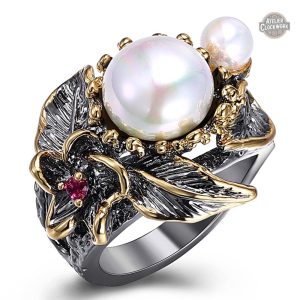 Bague gothique Black & Pearl pour femme en style steampunk