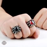 Bijou unique pour homme, fusion d'élégance et d'audace