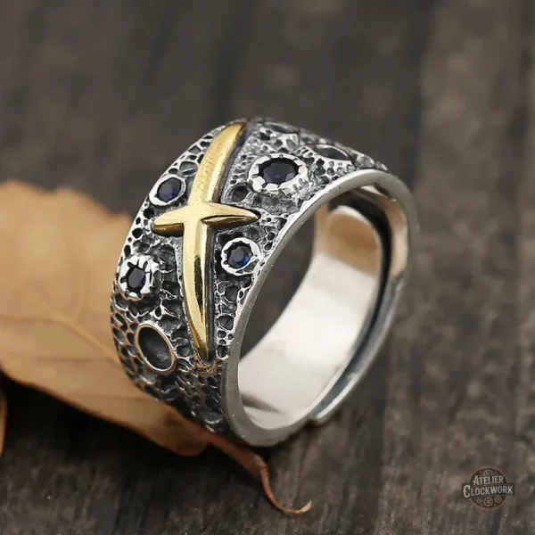 Accessoire steampunk : Bague homme saphir raffinée