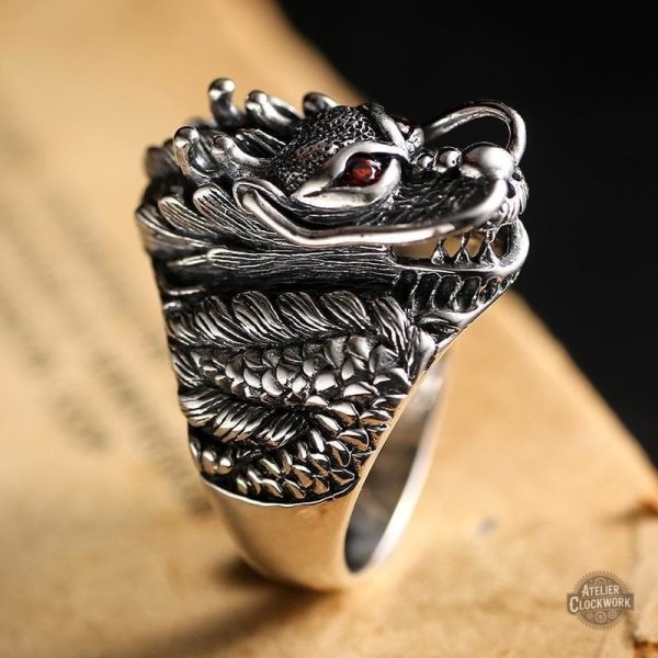 Bague homme dragon en argent au design audacieux