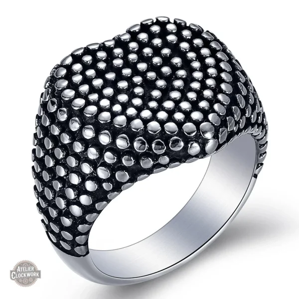 Bague audacieuse inspirée du style punk