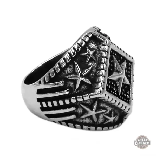 bague-homme-swag-1 Bague Homme Swag - Étoile steampunk élégante et audacieuse