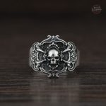 Bijou punk en argent inspiré par le pirate