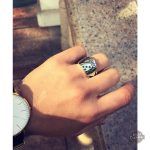 Bague masculine en argent avec design poker stylisé