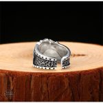 Bague poker en argent, un choix audacieux pour les hommes