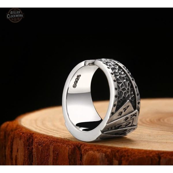 Bague argent homme, parfaite pour les amateurs de jeux
