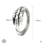 Bague en argent avec motif serre d'aigle, style unique