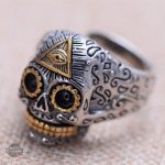 Bague dandy steampunk avec motif unique