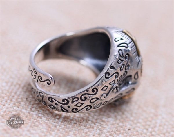 Bague homme élégante inspirée du steampunk