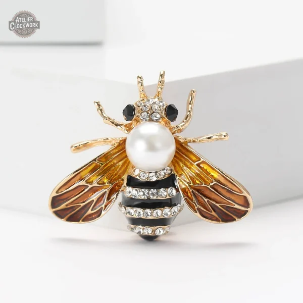 Délicat bijou broche insecte vintage
