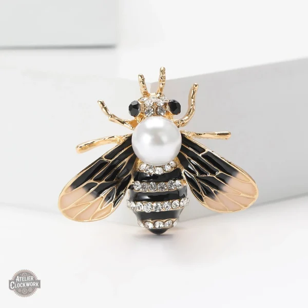Bijou steampunk insecte pour un style distinctif
