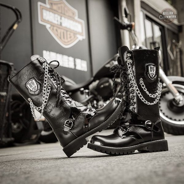 Bottes masculines au design audacieux et distinctif