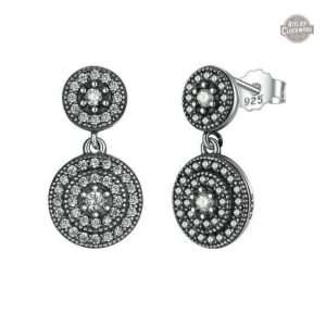 Boucle d'oreille style victorien, élégance ancienne