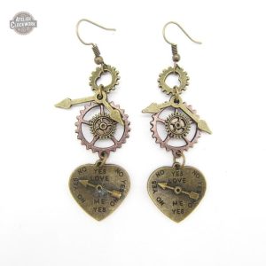 Boucles d'oreilles steampunk avec motifs de cœur