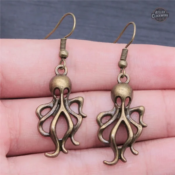 Création originale steampunk : boucles pour femme