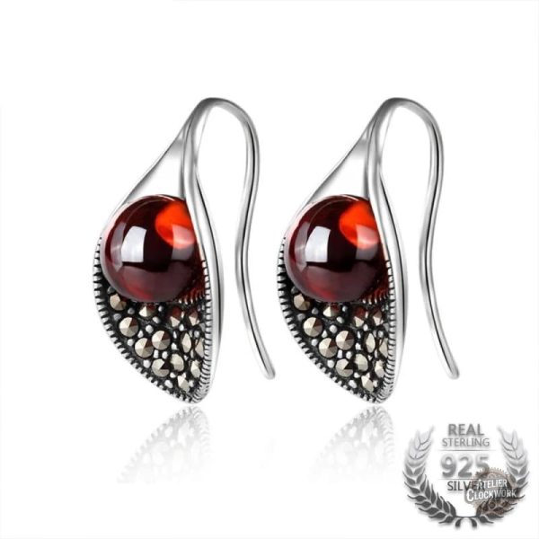 boucle-d-oreille-rouge-pendante-1 Boucles Steampunk Mina Harker élégantes et uniques