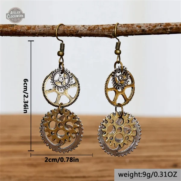 Boucles femme avec motifs de rouages et chaînes