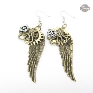 Bijoux steampunk femme aux ailes forgées