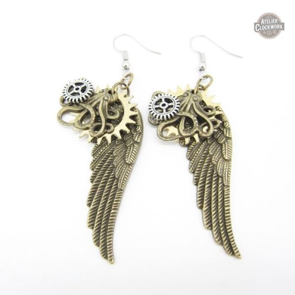 Bijoux steampunk femme aux ailes forgées