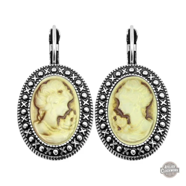 Bijou d'oreille femme : camé au style steampunk