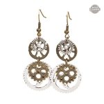 Boucle d'oreille femme pendante steampunk avec engrenages