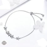 Bracelet floral en argent pour une touche vintage moderne
