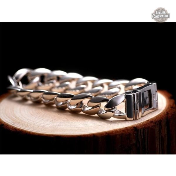 Bracelet tendance pour l'homme moderne