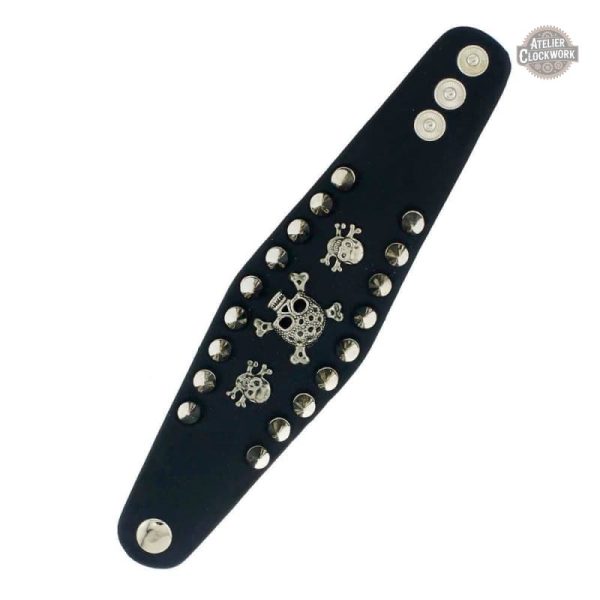 Bijou unique alliant esthétique punk et élégance steampunk