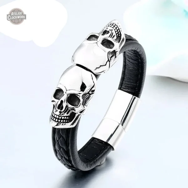 Bracelet steampunk élégant inspiré par Elizabeth Bathory