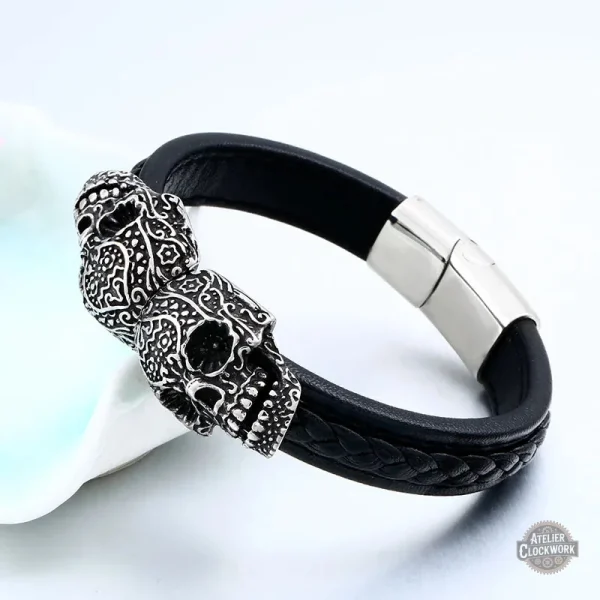 Bracelet unique, fusion de l'esthétique gothique et steampunk