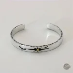 Bijou masculin au style dandy et original