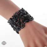 Manchette large pour un look audacieux et chic