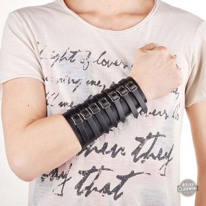 Cuir noir pour une touche audacieuse et stylée