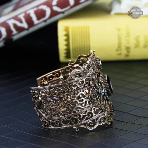 Bracelet vintage inspiré du style steampunk pour femme