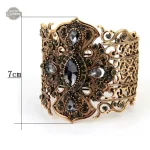 Manchette steampunk unique pour une touche vintage