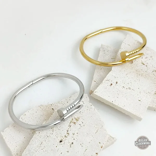 Bracelet tendance inspiré du mouvement Steampunk féminin