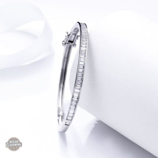 Cerceau d'argent au style steampunk pour femme
