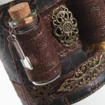 Porte fioles en cuir pour un look audacieux