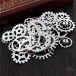 Breloques artisanales pour ambiance steampunk