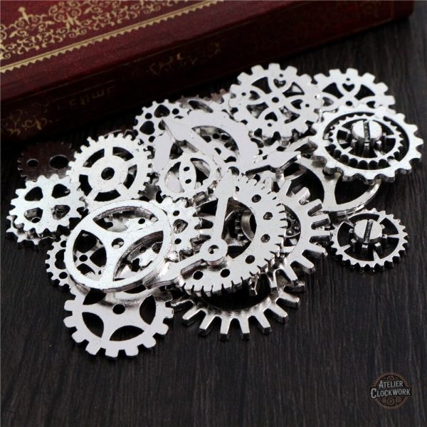 Breloques artisanales pour ambiance steampunk